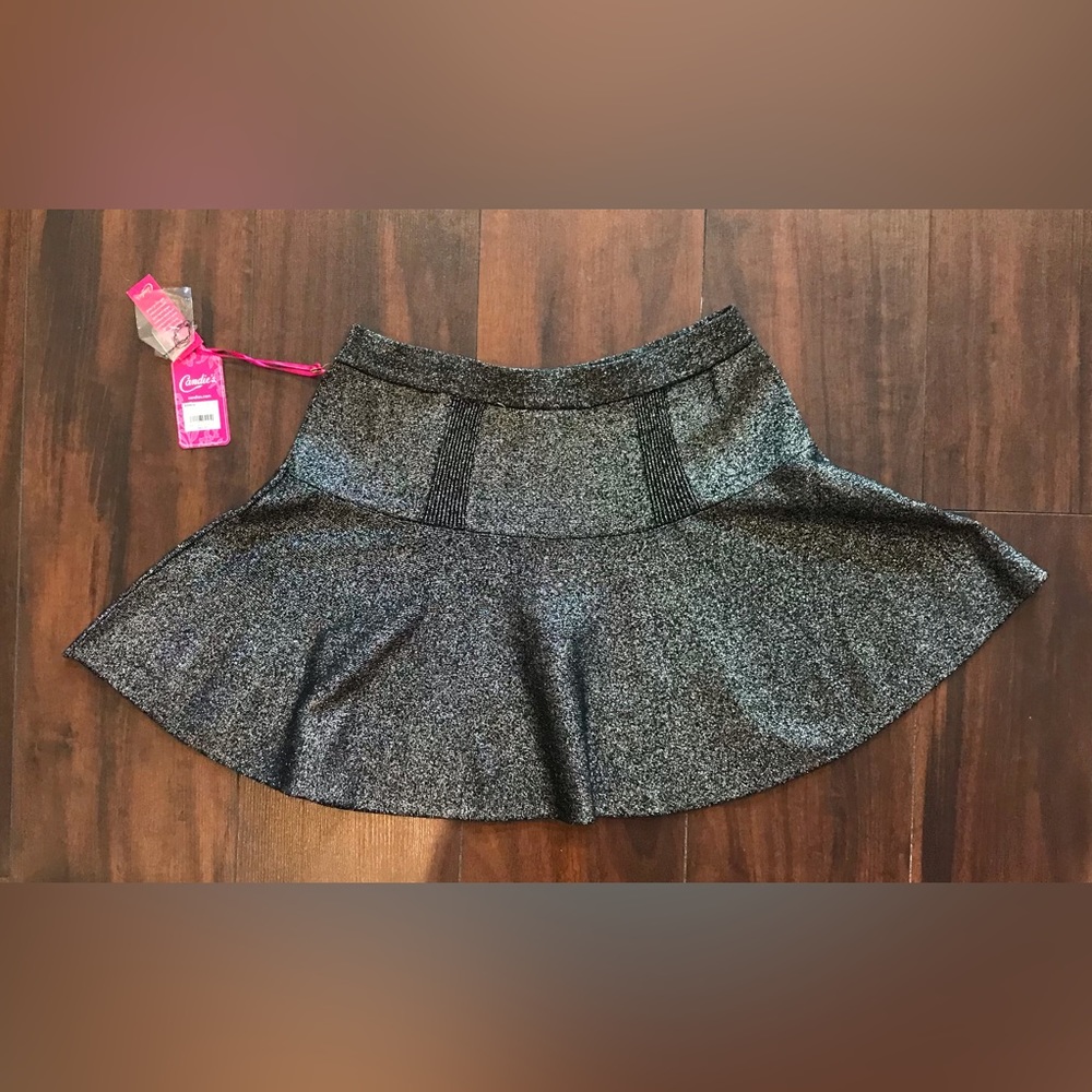 Candie’s NWT Metallic Skirt size Med